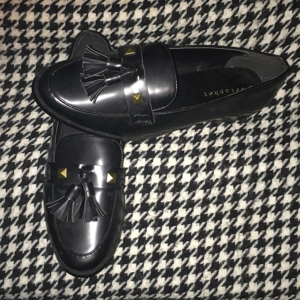 Shoe